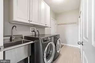 304 Laurel Creek Blvd, Moorestown, NJ 08057 - Photo 27