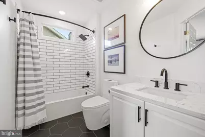 304 Laurel Creek Boulevard, Moorestown, NJ 08057 - Photo 35