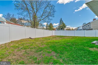 501 E Franklin Avenue, Edgewater Park, NJ 08010 - Photo 3