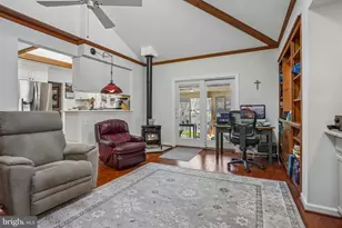 37 N Lakeside Dr W, Medford, NJ 08055 - Photo 9