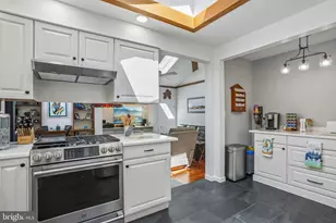 37 N Lakeside Dr W, Medford, NJ 08055 - Photo 11