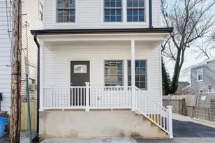 32 West St, Bordentown, NJ 08505 - Photo 5