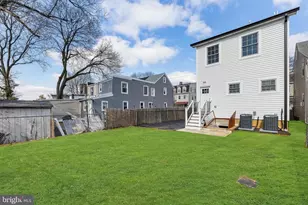 32 West St, Bordentown, NJ 08505 - Photo 39