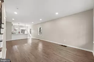 32 West St, Bordentown, NJ 08505 - Photo 9