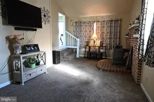 613 Wallace Ave, Florence, NJ 08554 - Photo 11