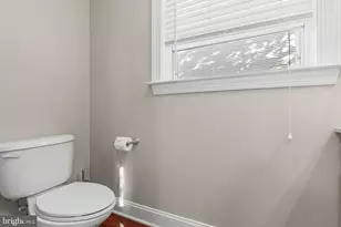 401 Farnsworth Ave, Bordentown, NJ 08505 - Photo 9