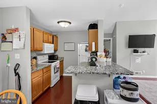 1105 Augusta Cir, Mount Laurel, NJ 08054 - Photo 9