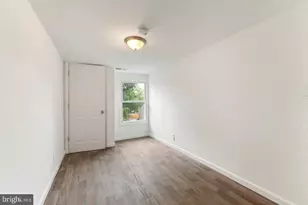 211 Broad St, Beverly, NJ 08010 - Photo 7