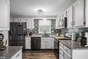 8 Adams Ct, Marlton, NJ 08053 - Photo 11