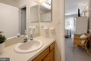 906 Oliphant Ln, Mount Laurel, NJ 08054 - Photo 19