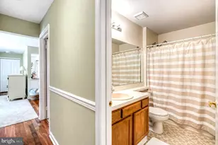 906 Oliphant Ln, Mount Laurel, NJ 08054 - Photo 25
