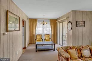 7 Florence Tollgate Pl, Florence, NJ 08518 - Photo 5