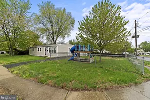 520 S Maple Ave, Maple Shade, NJ 08052 - Photo 3