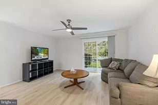 303 Sedgefield Dr, Mount Laurel, NJ 08054 - Photo 9