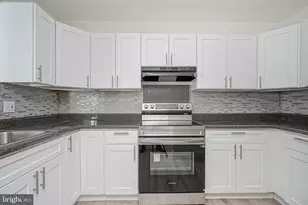 25 S Church Rd, Maple Shade, NJ 08052 - Photo 7