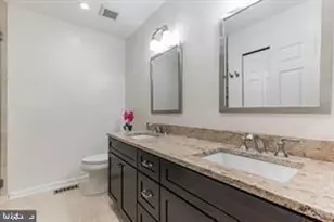 81 Hearthstone Ln, Marlton, NJ 08053 - Photo 9