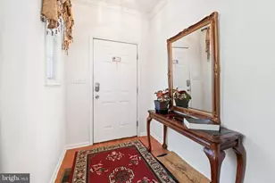 16 Farmington Ct, Bordentown, NJ 08505 - Photo 5