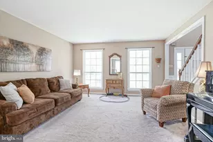 8 Melville Dr, Medford, NJ 08055 - Photo 3