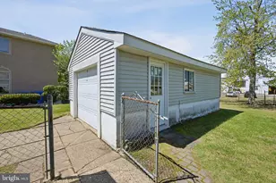 17 Lambeth Rd, Burlington, NJ 08016 - Photo 23