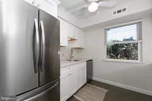 3049 Harbour Dr, Palmyra, NJ 08065 - Photo 13