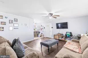 2 Budhollow Ln, Willingboro, NJ 08046 - Photo 9