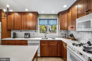 108 Brandywine Dr, Marlton, NJ 08053 - Photo 11