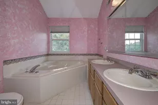 94 Jennifer Ln, Burlington, NJ 08016 - Photo 29