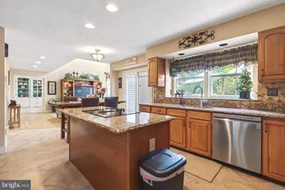 612 Saratoga Drive, Mount Laurel, NJ 08054 - Photo 13