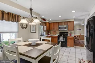 52 Masters Cir, Marlton, NJ 08053 - Photo 5