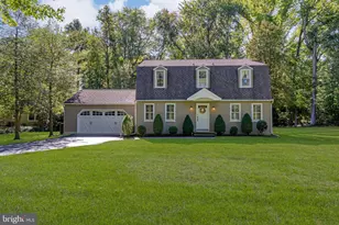 720 Maple Ct, Moorestown, NJ 08057 - Photo 1