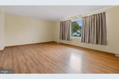 13 Village Avenue, Marlton, NJ 08053 - Photo 11