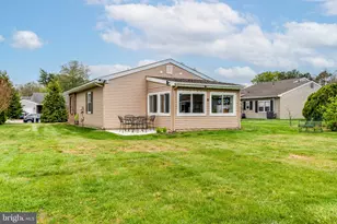 26 Thornbury Pl, Southampton, NJ 08088 - Photo 21