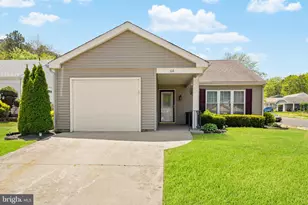 68 Buckingham Dr, Southampton, NJ 08088 - Photo 1