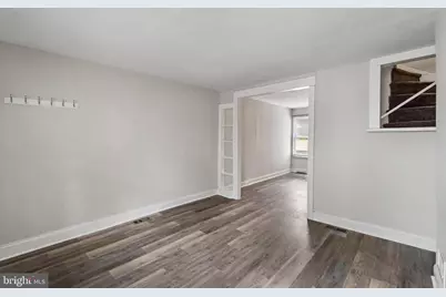 212 York Street, Burlington, NJ 08016 - Photo 3
