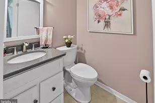 24 Tudor Dr, Burlington, NJ 08016 - Photo 9