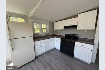 337 W Front Street, Florence, NJ 08518 - Photo 5