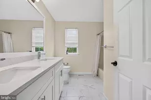 19 Annapolis Dr, Marlton, NJ 08053 - Photo 25