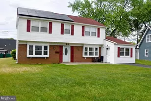 25 Huntington Ln, Willingboro, NJ 08046 - Photo 1