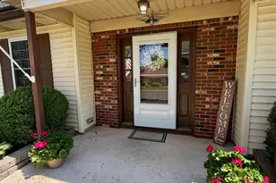 102 Carriage Hill Ct, Mansfield Township, NJ 08022 - Photo 3