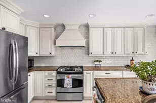 48 Snowberry Ln, Delran, NJ 08075 - Photo 15