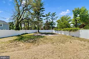 7 Belhurst Ln, Willingboro, NJ 08046 - Photo 37