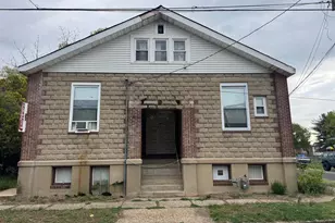 400 Magnolia St, Beverly, NJ 08010 - Photo 1