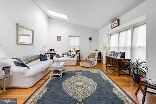 108 Brentwood Dr, Mount Laurel, NJ 08054 - Photo 5