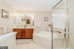 43 Oxford Cir, Southampton, NJ 08088 - Photo 29