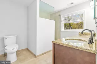 8 Hawkins Ln, Willingboro, NJ 08046 - Photo 19