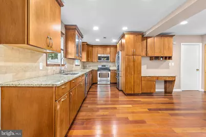 8 Hawkins Lane, Willingboro, NJ 08046 - Photo 11
