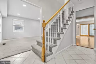 8 Hawkins Ln, Willingboro, NJ 08046 - Photo 3