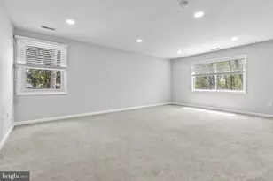 8 Hawkins Ln, Willingboro, NJ 08046 - Photo 23