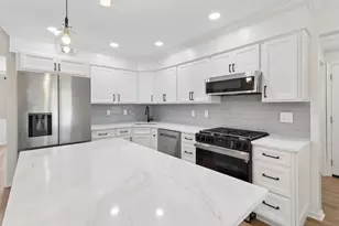 10 Michaelson Dr, Mount Laurel, NJ 08054 - Photo 15