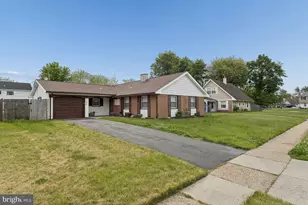 41 Brunswick Ln, Willingboro, NJ 08046 - Photo 1